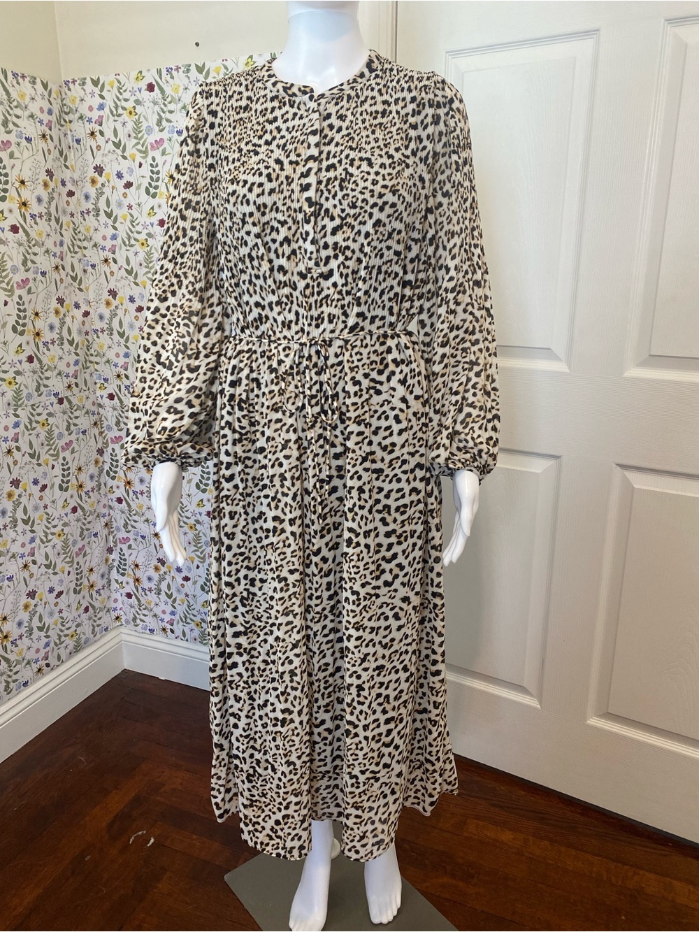 Banana Republic WMN’s Animal Print Long Sleeve Midi Dress Size XS